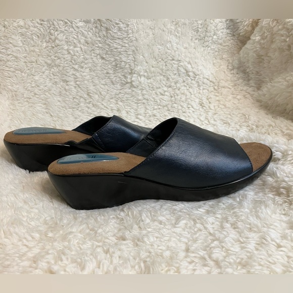Womens Fitzwell Navy Leather Wedges Size 8.5 - Picture 1 of 9